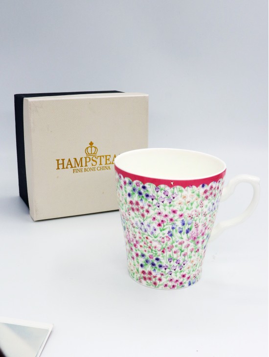 Porcelain Pink Flowers Mug With Gift Box